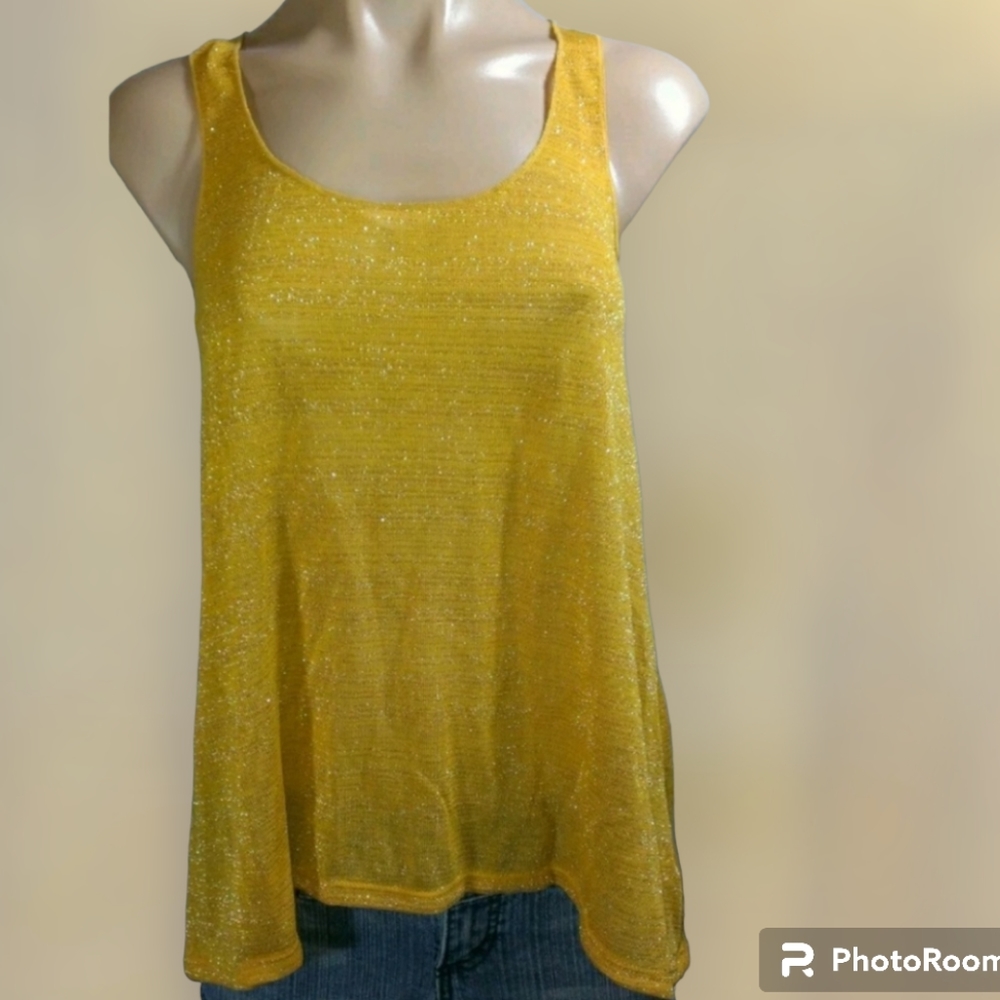 Mudd Sheer Tank Top Size M